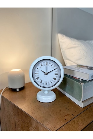 Büro Ev Ofis Hediyesi İçin 20x25cm Beyaz Dekor Desenli Metal Masa Saati Diğer