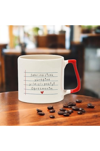 Kişiye Özel Öğretmenler Günü Kupası - Öğretmenime Hediye Kupa Bardak - İsimli Kalpli Tasarım Kırmızı