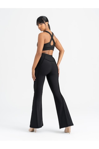 Dikişle Modellenmiş İspanyol Paça Spor Tayt Siyah