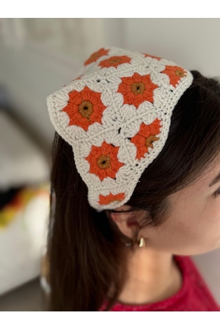 Kadın El Örgüsü Üçgen Bandana Saç Aksesuarı Beyaz-renkli