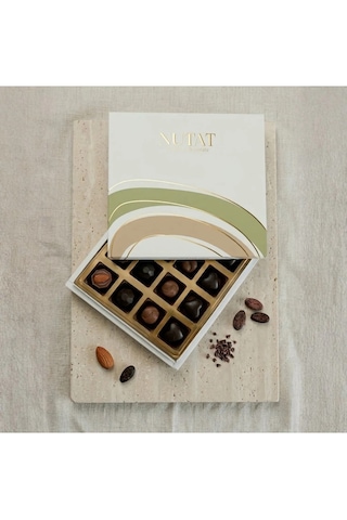 Nutat 185 Gr 16'lı Spesiyal Hediye Çikolata Kutusu/yeşil Pastel