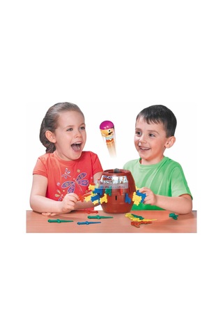 Tomy Şakacı Korsan Kutu Oyunu / 5011666070288