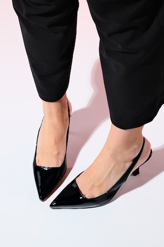 Luvishoes Flem Siyah Rugan Kadın Sivri Burun Arkası Açık İnce Topuklu Ayakkabı Siyah