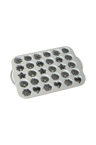 Nordicware 5 Çayı Mini Kek Şekilleri Kalıbı Bronz