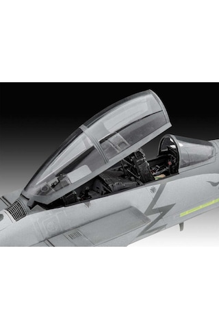 Revell Maket Askeri Uçak 1:72 Ölçek  F-15E Strike Eagle Boyalı Set N:63841