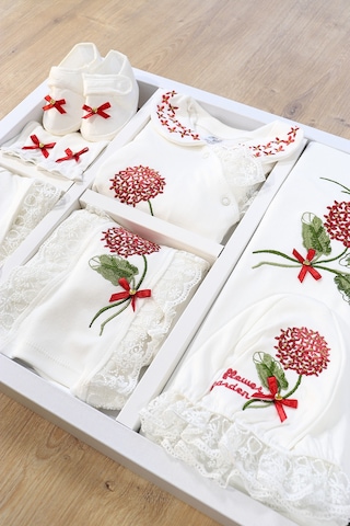 Sitilin Kız Bebek Ortanca Natural 10 Lu Hastane Çıkışı Kanaviçe Çiçek Desen Stl4576 Kırmızı