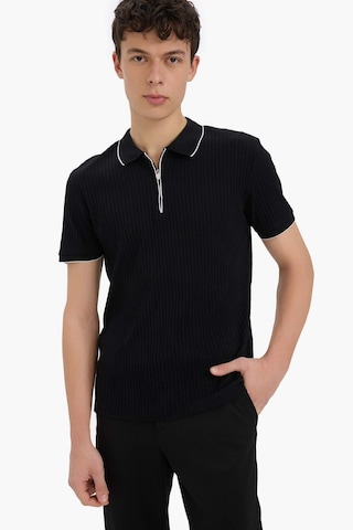 DeFacto Slim Fit Dar Kesim Polo Yaka Kısa Kollu Fitilli Kaşkorse Yarım Fermuarlı Siyah Tişört D3948AX24SMBK81