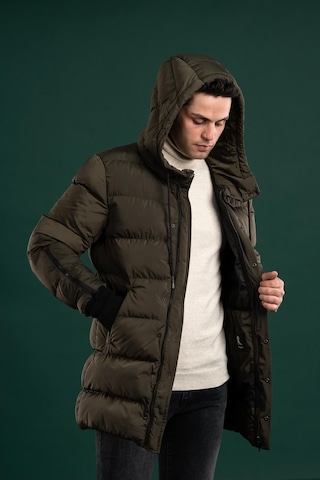 Sir Regular Fit Kapşonlu Astarlı Uzun Kalın Şişme Mont 001