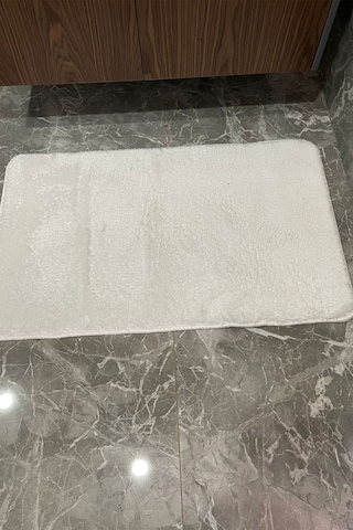3'lü Yıkanabilir Post Beyaz Banyo Halısı Peluş Klozet Takımı 80x80 Yuvarlak + 50x60 Ve 60x100 Klozet Beyaz