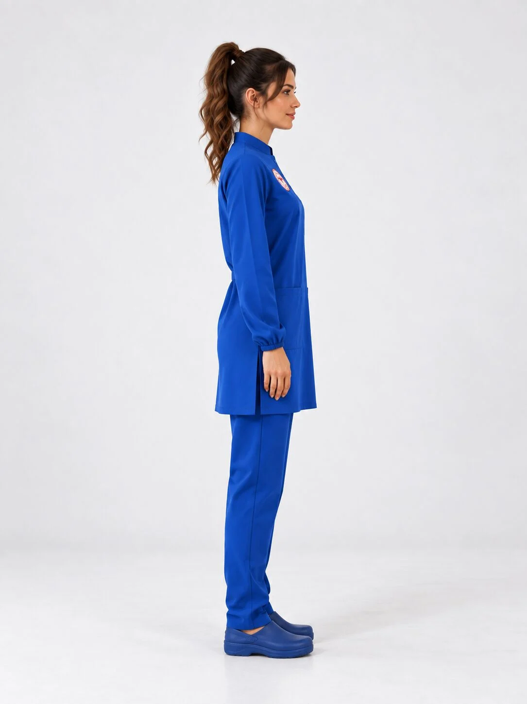 Hipo Çamaşır Suyu Dayanıklı Tesettür Temizlik Personeli Forması Scrubs Likralı Takım Sağlık Bakanlığı Logolu-dazzling Blue