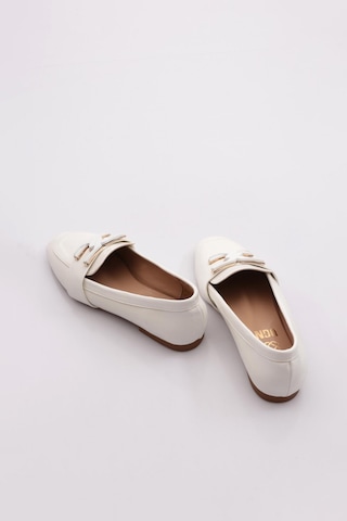 Dgn 5005 Kadin Tokali Loafer Beyaz
