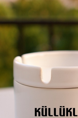 Porselen Baskılı Küllük - Gülüşün