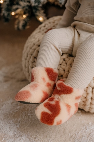 Çocuk Ve Bebek Panduf, Kışlık Peluş Bot, Sıcak Tutan, Kaymaz Tabanlı Ev İçi Patik - Pembe İnekli