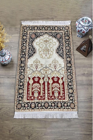 Dijital Baskı Kaymaz Tabanlı Yıkanabilir Püsküllü Seccade Scd0006 Renkli