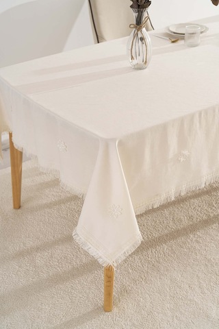 Silvio Krem Güpür Çiçekli Masa Örtüsü 160x220 Cm Krem