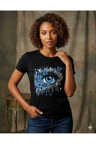 Kadın Beyaz , Siyah Pamuklu Mavi Çiçekler Kelebek Detaylı Göz Baskılı Rahat Kalıp T-shirt Siyah