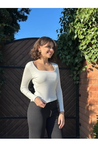 Çerçeve Yaka Kaşkorse Bluz Beyaz Beyaz