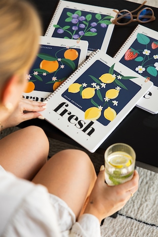 A4 Spiralli Karton Kapak 4 Lü Set Çizgili Okul Defteri 80 Yaprak, Ders Programlı