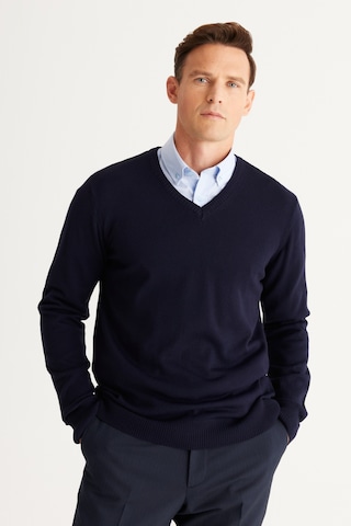 AC&Co / Altınyıldız Classics Erkek Lacivert Standart Fit Normal Kesim V Yaka Triko Kazak 4A4923100002LACL Lacivert