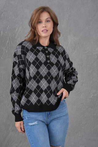 Kadın Polo Yaka Yarım Pat Düğme Detay Desenli Oversize Triko Kazak Siyah