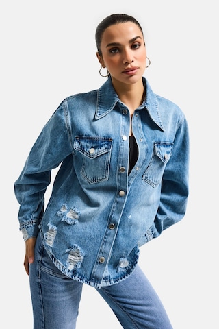 it's basic Kadın Mavi 12s6-4 Yırtık Detaylı Denim Gömlek