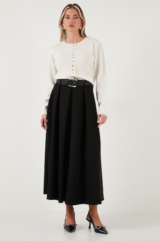 Lela Modest Kemerli Comfort Fit Yüksek Bel Pileli Kloş Uzun Tesettür Bayan Etek 6833360 Siyah