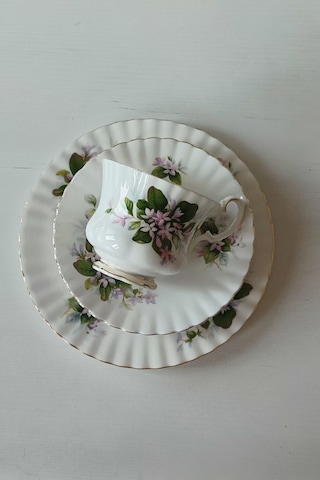 Mayflower Bone China England Duble Çay Fincanı 3 Parça Yeşilbeyaz