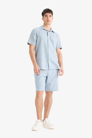 DeFacto %100 Pamuk Relax Fit Cepli Keten Görünümlü Bermuda Şort C7381AX25SMBE524