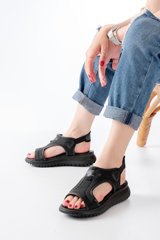 Aymood T-221 Siyah Spring Paraşüt Kumaş Lastikli Ortopedik Kadın Sandalet Siyah