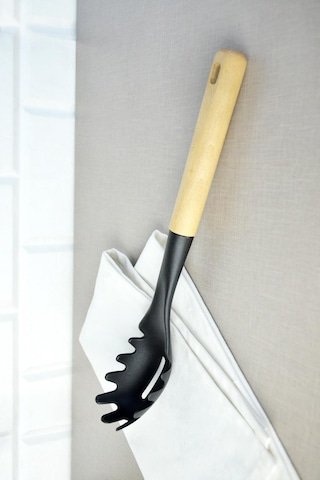 Nishev Küçük Ahşap Saplı Makarna Kepçesi Mutfak Aleti Nishev-p000054