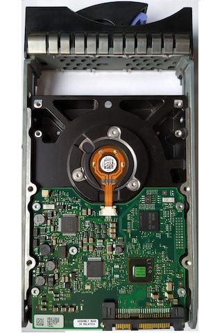 IBM 73.4GB 15K 3.5 Sas Hard Disk 39R7348 2Ms Sunucu