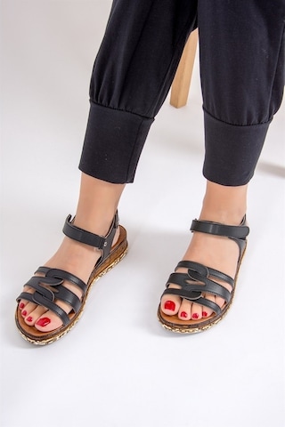 Fox Shoes Siyah Kadın Sandalet F288091109