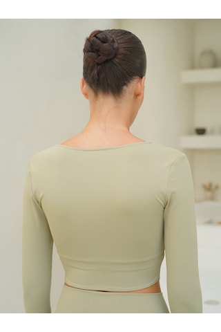 Mai Studios Co. Gaia Uzun Kollu Çapraz Detay Soft Haki Crop Haki