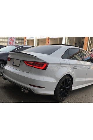 Audi A3 Sedan Bagaj Üstü Spoiler Piano Black