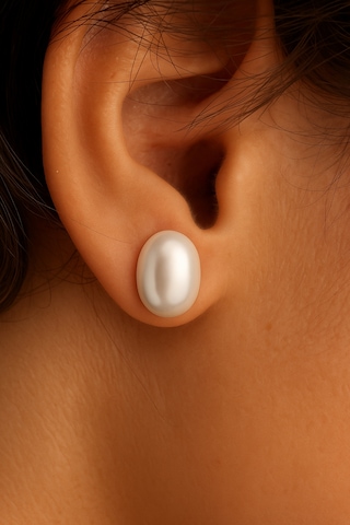 925 Ayar Gümüş Oval İncili Küpe 10x14 Mm Şık Ve Zarif Tasarım