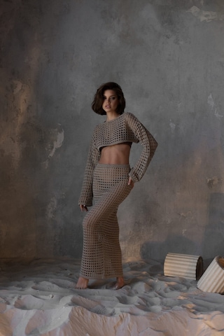 Mai Collection Mai Studios Co. Santa Vizon Etek Vizon