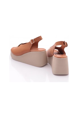 Dgn 4012 Kadin Mega Kalin Taban Sandalet Taba