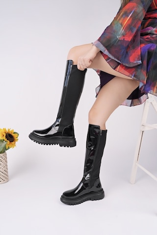 Muggo Nerox Kalın Taban Streç Detaylı Fermuarlı Kadın Çizme SİYAH RUGAN