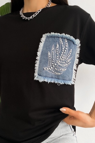 Femelle Kadın Siyah Yeni Sezon Cebi Kot Detaylı Zımba Boncuk Detaylı Pamuk Tişört - 082