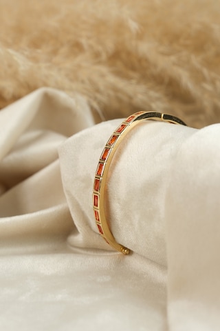 Çildan Womens Gold Özel Tasarım Kırmızı Taşlı Kelepçe Bileklik