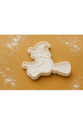 Cadı Ve Kazan Temalı Kurabiye Kalıbı Seti - 2 Li Eğlenceli Tematik Kalıp Seti Beyaz