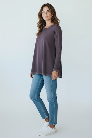 Kadın Yaka Ve Kol Ağzı Taşlı Etek Desenli Bluz Gülkurusu