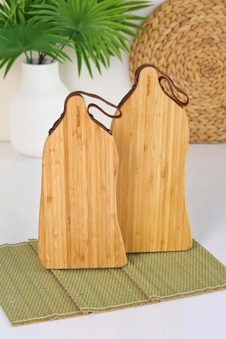 Bambum 2'li Bambu Ahşap Kesme Ve Sunum Tahtası Askılı Doğrama Tahtası Seti Bambu