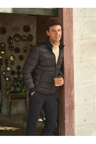 Siyah Regular Fit Kapüşonlu Casual Dokuma Pardesü Siyah