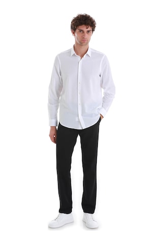 Hatemoğlu Beyaz Comfort Fit Düz 100% Pamuk Slim Yaka Uzun Kollu Spor Gömlek 24d190000008 001 Beyaz