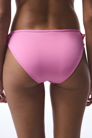 Penti Pembe Begonia Fırfırlı Bikini Altı