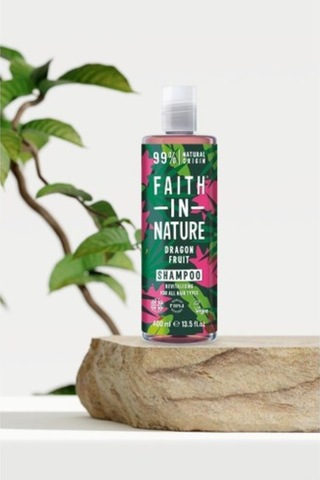 Faith in Nature%99 Doğal Canlandırıcı Şampuan Ejder Meyvesi Tüm Saç Tipleri İçin 400 ML