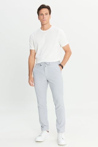 AC&Co / Altınyıldız Classics Erkek Koyu Grı Slim Fit Dar Kesim Beli Bağlamalı Çizgili Yan Cepli Casual Jogger Pantolon Koyu Gri