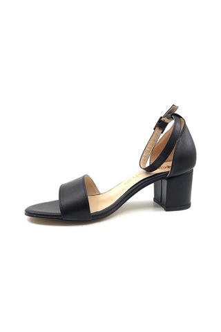 Ayakkabımood Gizzah Siyah 5Cm Bayan Tek Bant Topuklu Ayakkabı