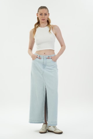 Açık Mavi Yırtmaç Detaylı Maxi Jean Etek C 4532-038 Açık Mavi